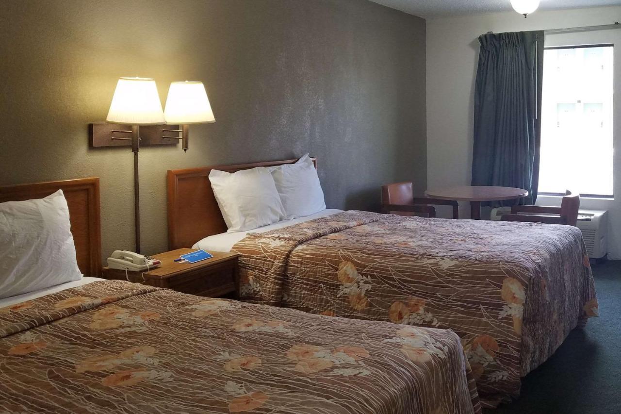 Travelers Inn & Suites 萨姆特 外观 照片