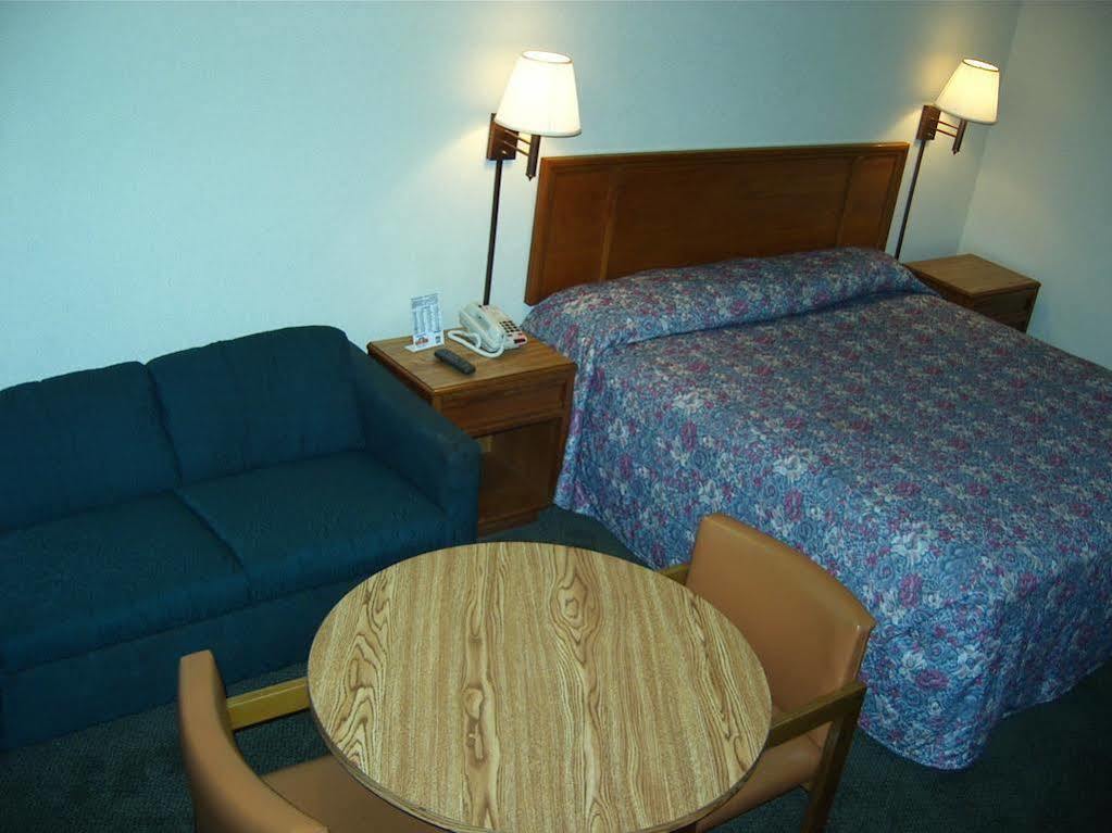 Travelers Inn & Suites 萨姆特 外观 照片